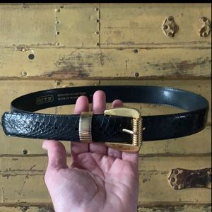 VINTAGE THE RITZ ACCESSORIES COLLECTION BLACK GOLD LEATHER BELT S M
